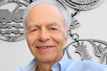 a portrait photo of Prof. Peter Singer